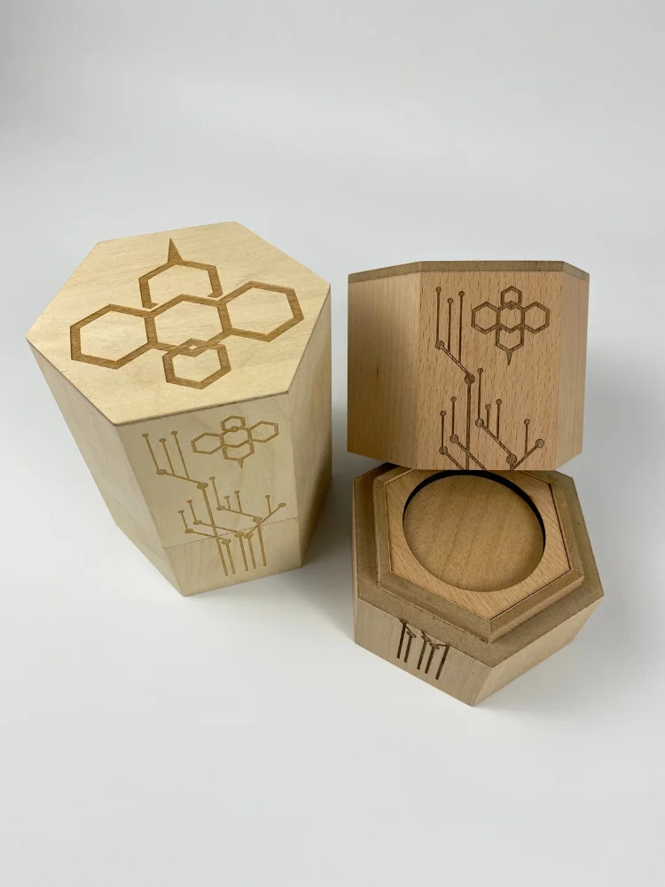 Honey packaging made from plywood and mdf